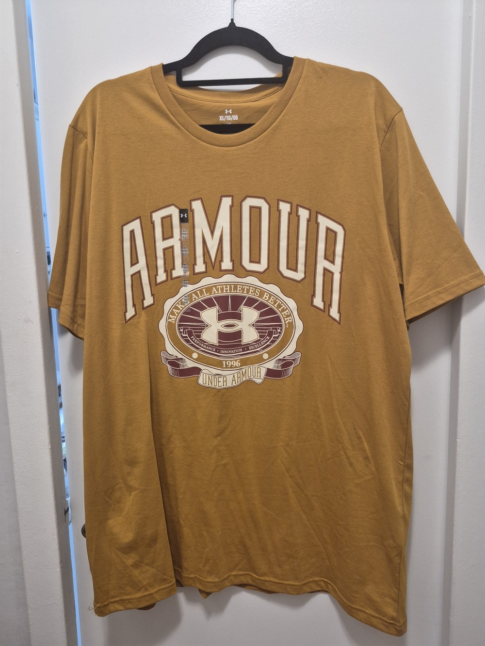 Under Armour Men's Graphic T-Shirt - Mustard